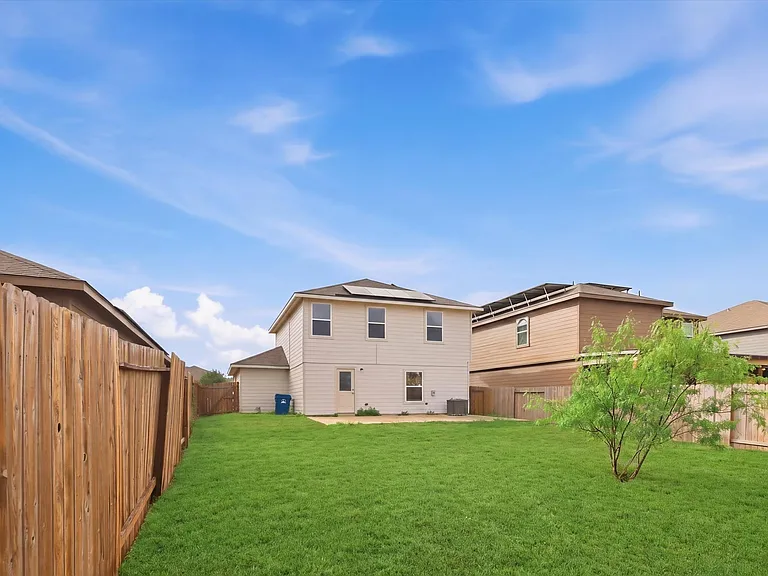 3819 Leighton Hbr — Photo 21