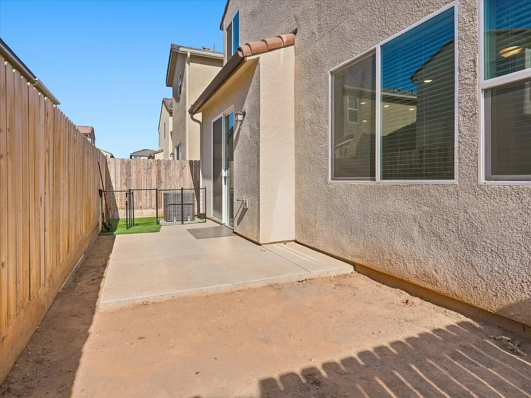 1118 Elevations Way W — Photo 29