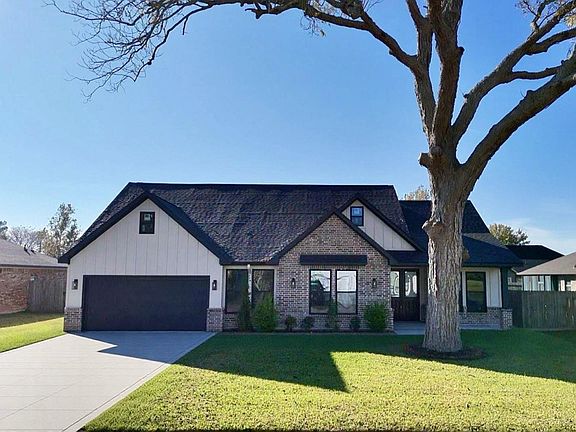4th image of 443 Wellshire Dr