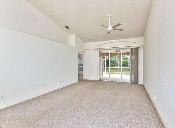 3rd image of 8099 Ibis Cove Cir #705