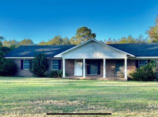925 Old Bratt Rd, Atmore, AL 36502