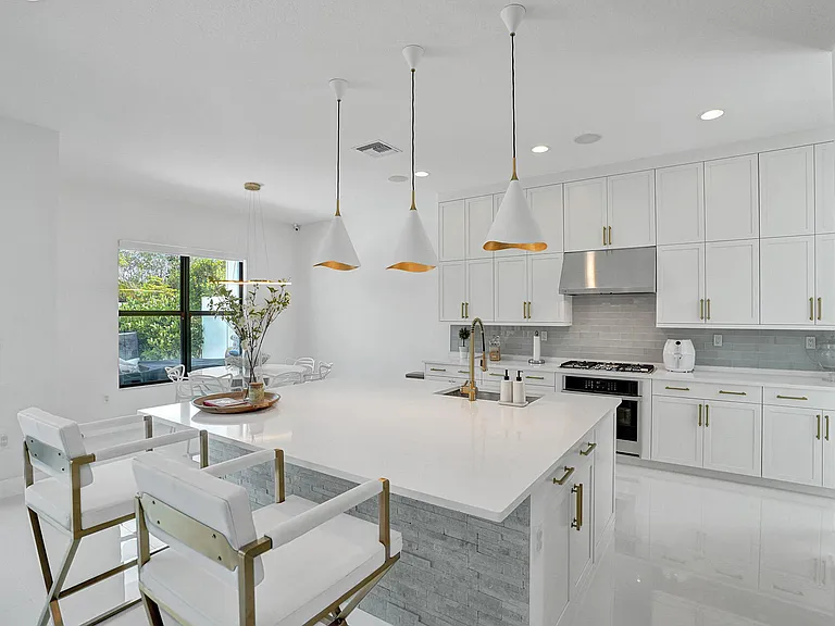 17523 Rainstream Rd — Photo 9