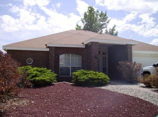 6 Locust St, Los Lunas, NM 87031