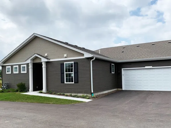 6465 Juniper Dr, Wonder Lake, IL 60097