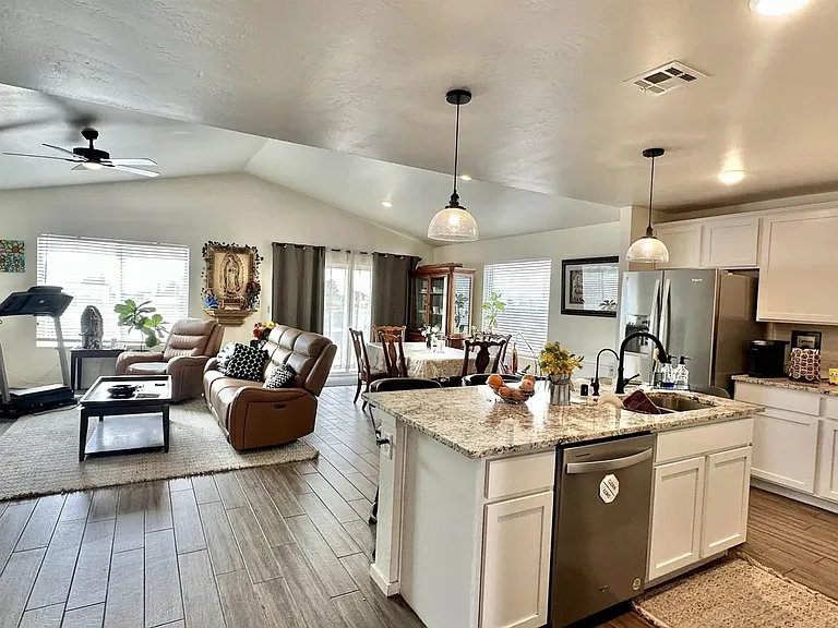 1210 San Carlos St — Photo 38