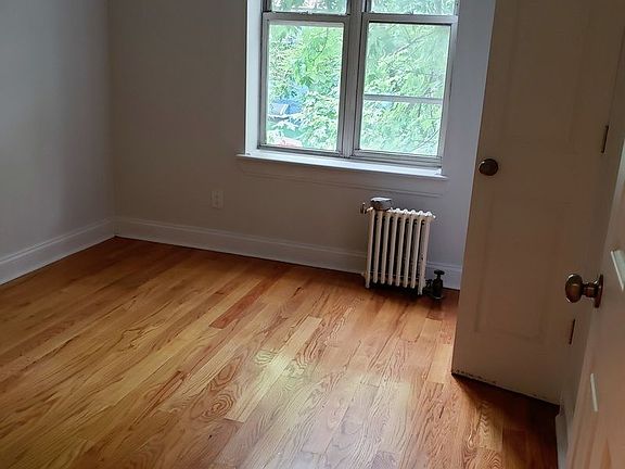 4th image of 504 W 167th St #2R