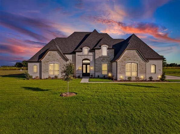 157 Lila Lake Dr, Waxahachie, TX 75165