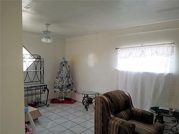 5th image of 9309 Charleston St