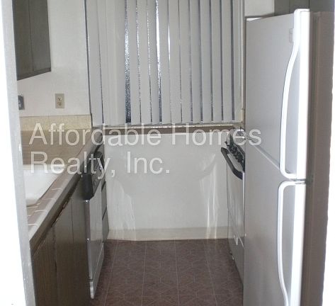 4th image of 4049 Oak Villa Cir