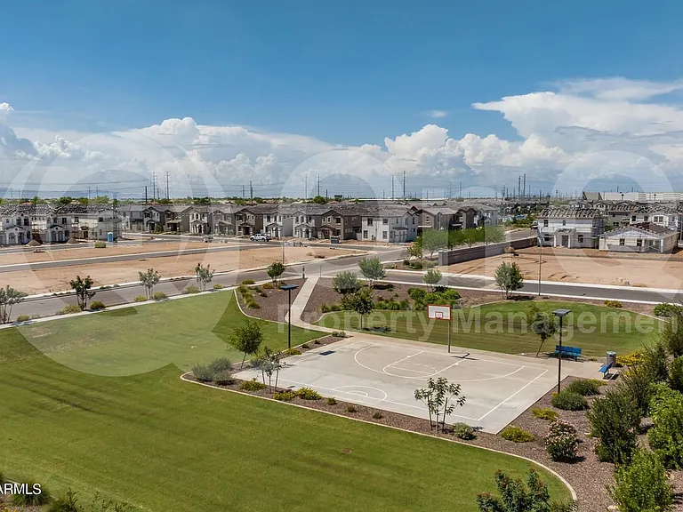 5734 W Getty Dr — Photo 19