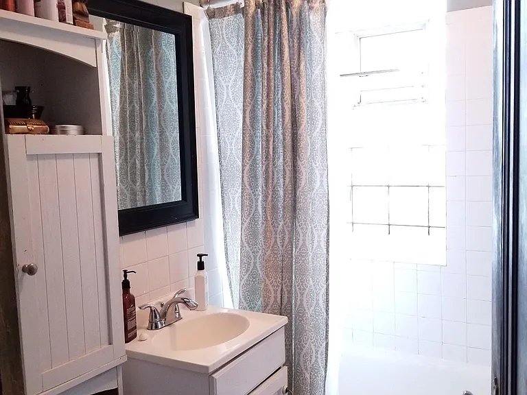 4823 W Montrose Ave #2F — Photo 11