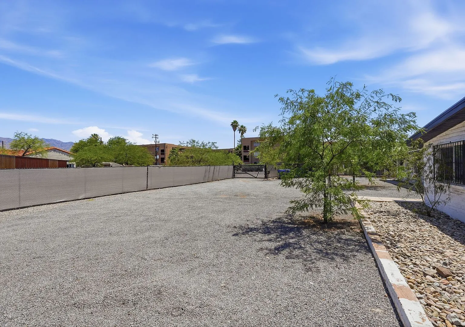 Bright & Airy 2-Bedroom Midtown Tucson Apartment Near TMC & The Loop — Photo 3