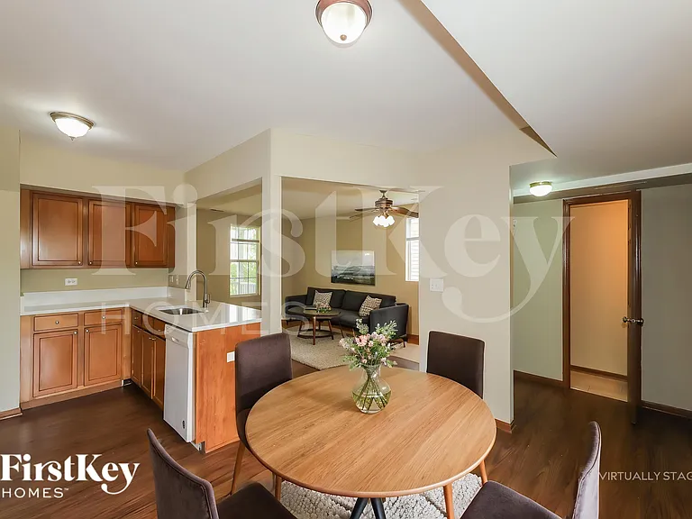 1662 Park Vista Ln — Photo 8