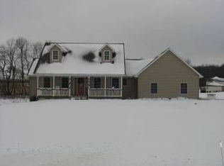 1013 Caitlin Dr, Ionia, MI 48846