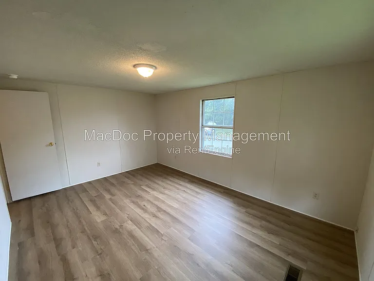 900 White St — Photo 15