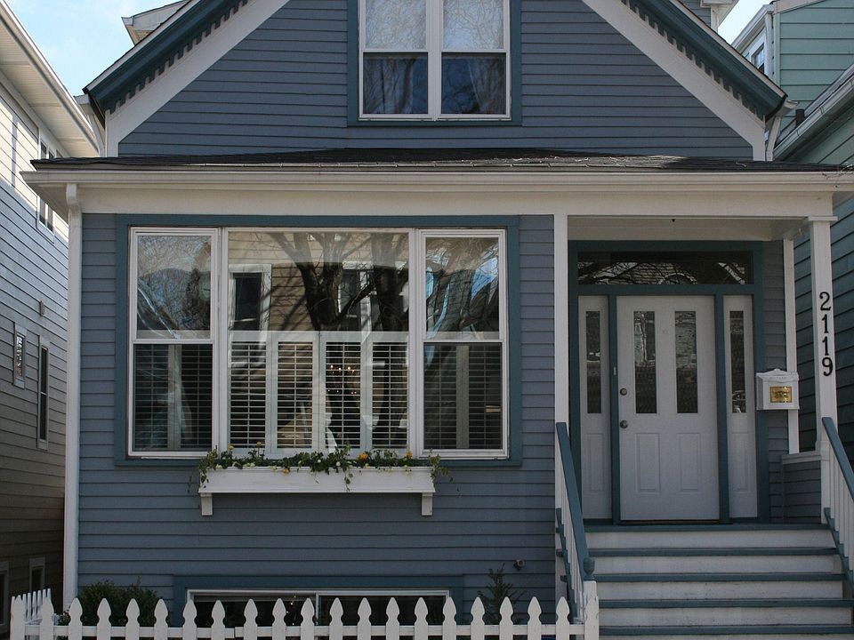 1st image of 2119 W Belle Plaine Ave
