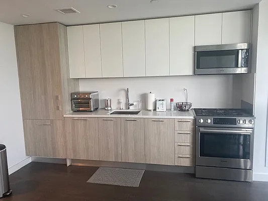 Rented by Acer Realty Inc. | media 4