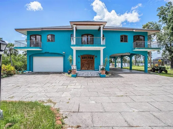 7715 Riverview Dr, Riverview, FL 33578