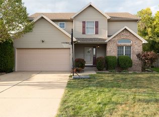 13 Breckenwood Ct, Bloomington, IL
