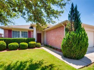 9416 Sundial Dr, Fort Worth, TX 76244