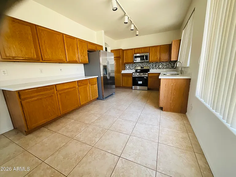 13561 W Ironwood St — Photo 5