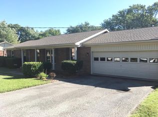 322 Tremont Dr, Hopkinsville, KY 42240