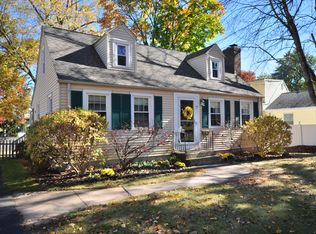 7 Lennox Ave, Windsor, CT 06095