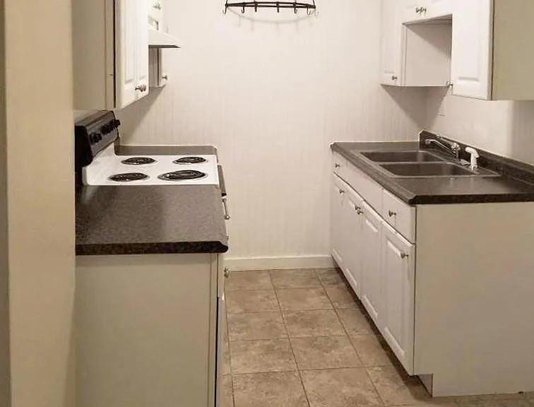 542 W 6th St #6 — Photo 15