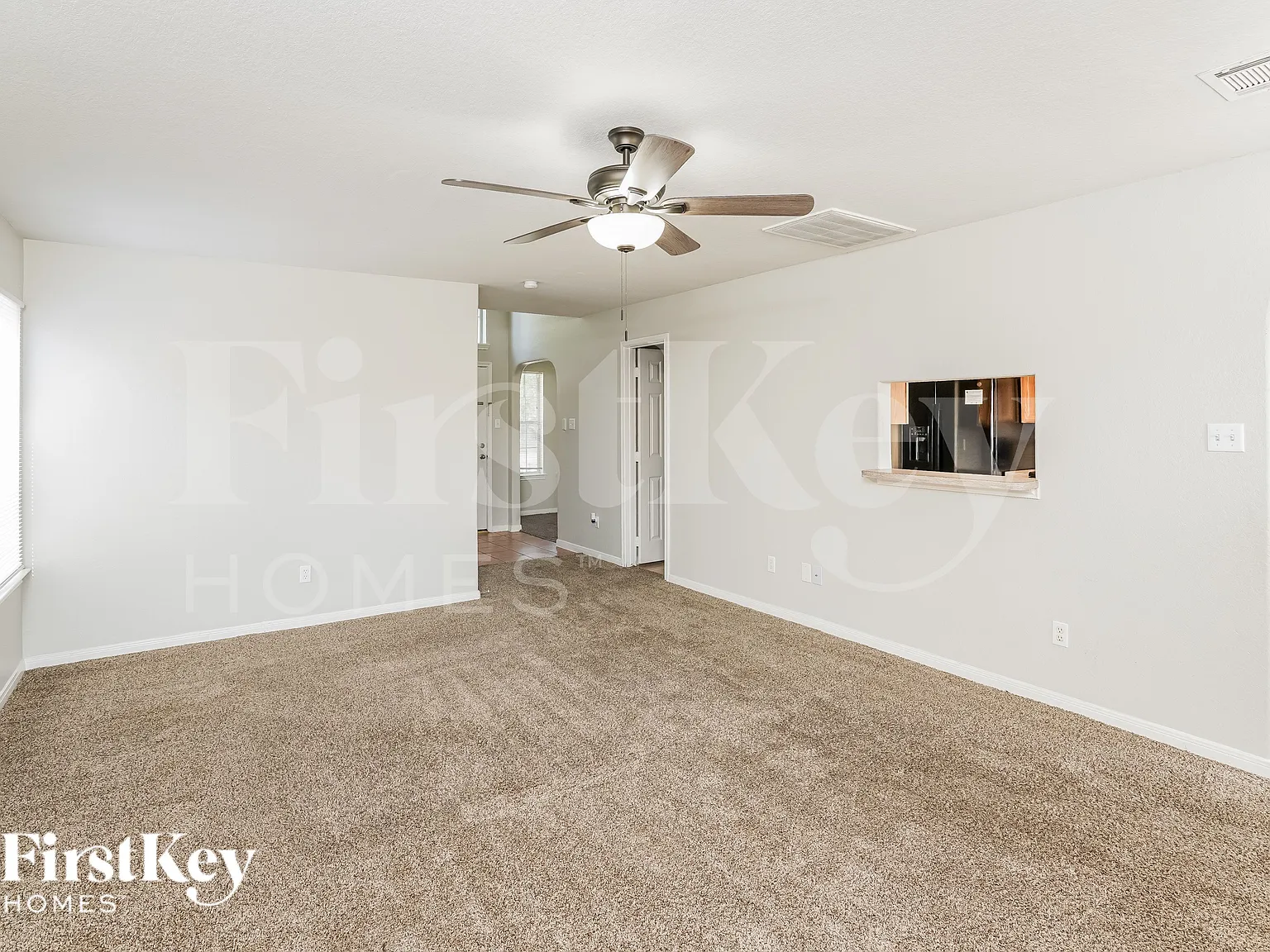 3 bed, 2.5 bath, 1839 sqft, $1,760 — Photo 4