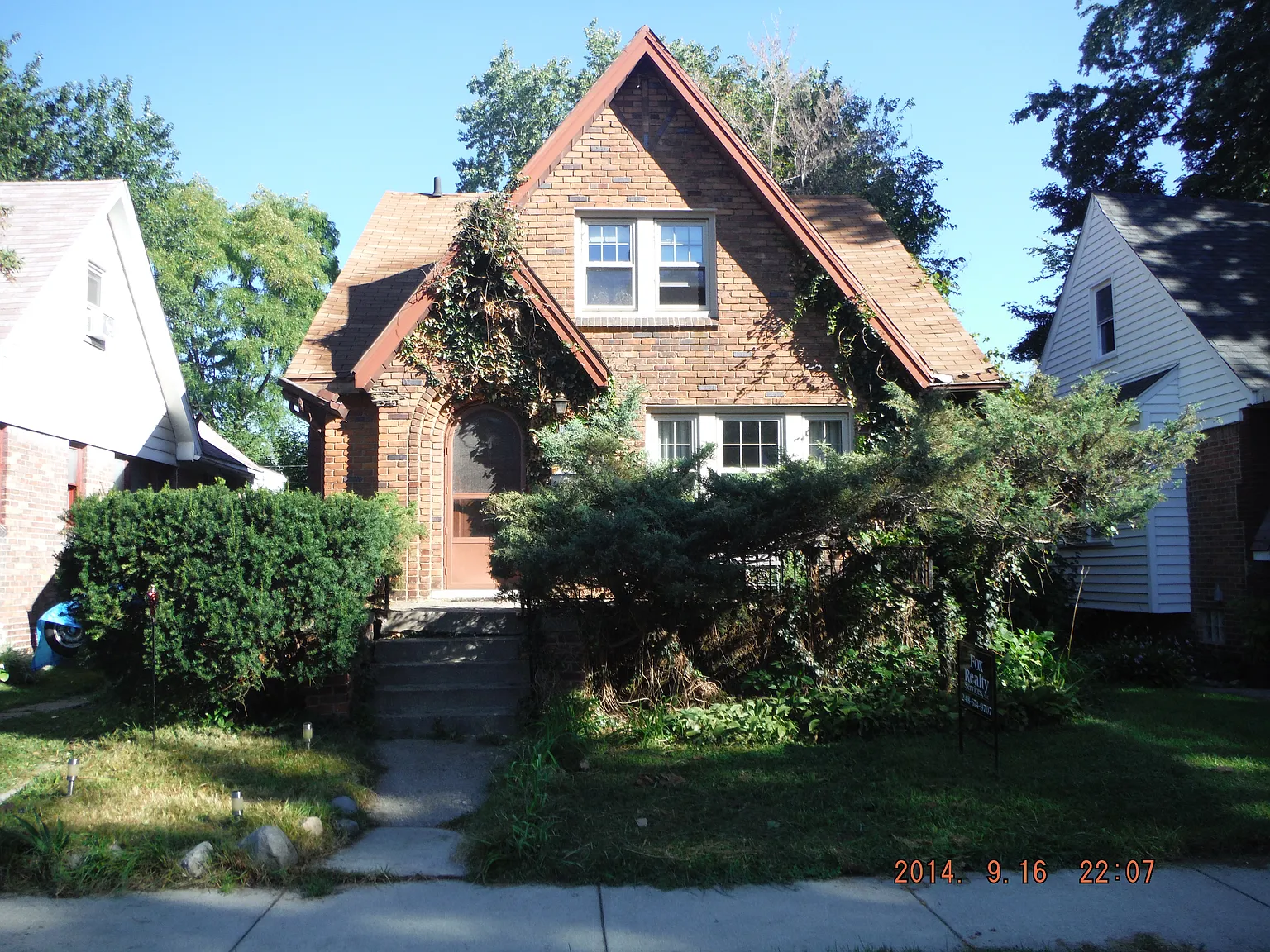 1342 Northway St photo 1