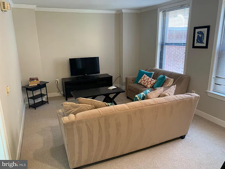 631 D St NW #534 — Photo 9