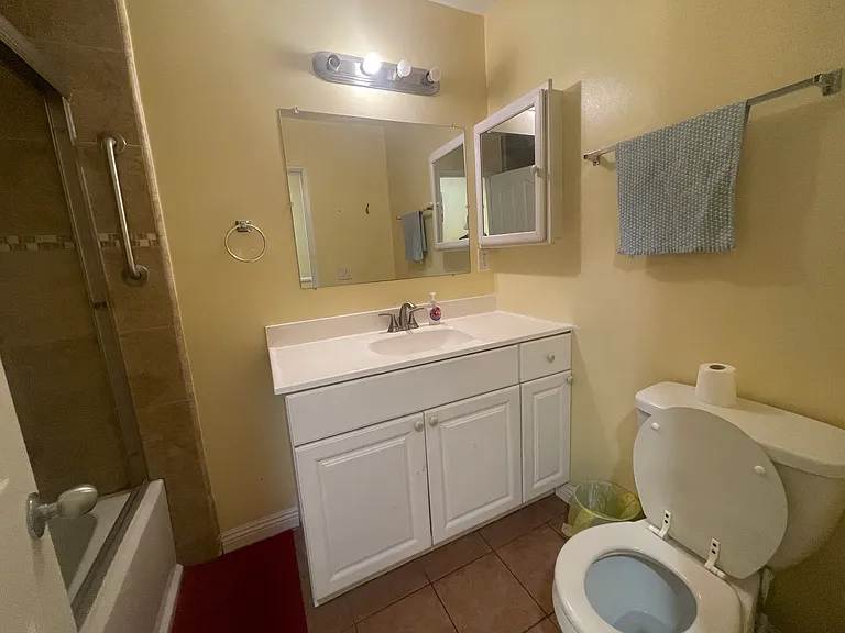 2548 Mayflower Ave #B — Photo 35