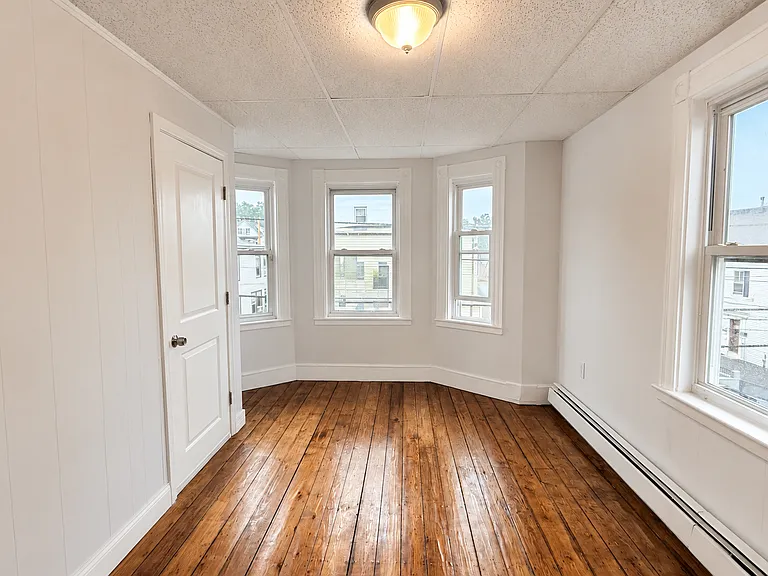 24 Tracey St #2 — Photo 7