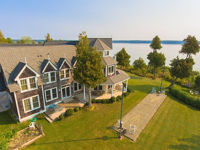 1st image of 11218 N Sand Bay Ln