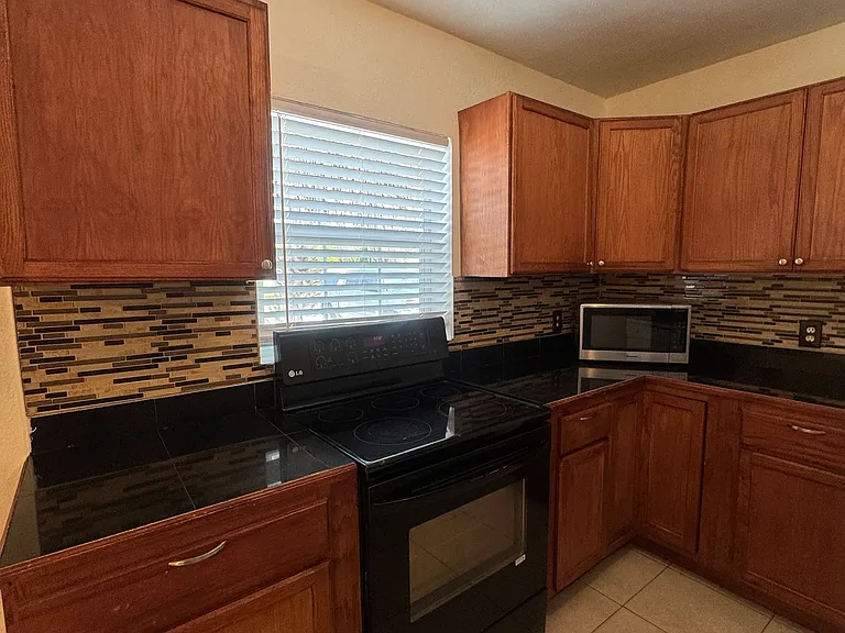 1609 Gattis Dr — Photo 21