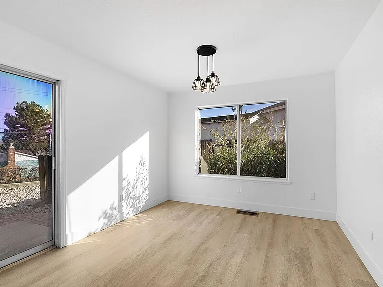2170 Cobblestone Ct — Photo 28