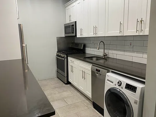 Rented by REAL New York | media 8