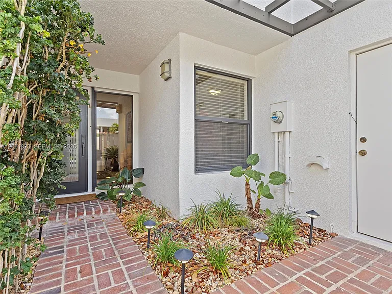 8133 SW 86th Ter — Photo 36