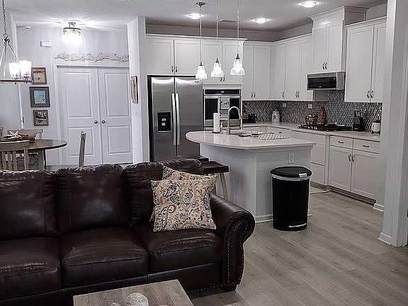 5th image of 39 Leeward Island Dr
