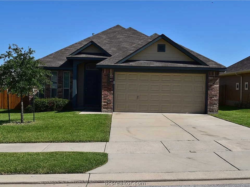 4140 Whispering Creek Dr