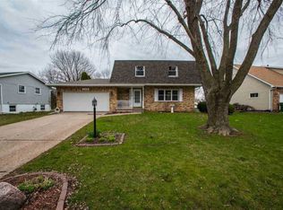 306 Crest Rd, Park View, IA 52748
