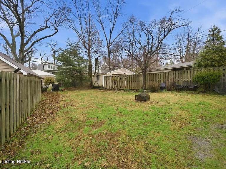 1209 Valley Dr — Photo 41