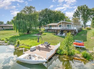 704 Waynoka Dr, Lake Waynoka, OH 45171