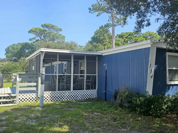 134 NE 71st Street, Oak Island, NC 28465