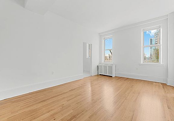 3rd image of 562 W End Ave #12D