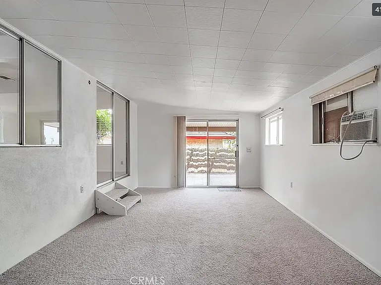 6310 Avenue De Palma — Photo 28