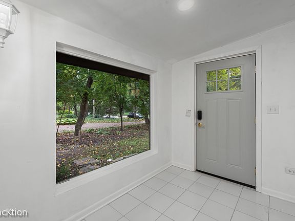 3rd image of 240 Shady Ln