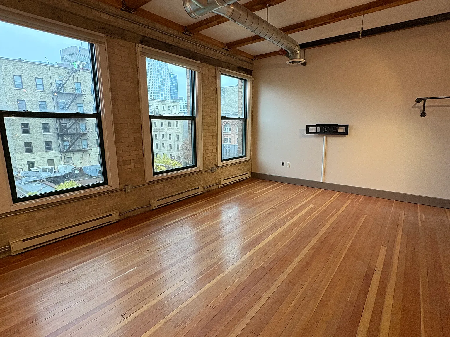 401 Princess Street - 1 — Photo 1