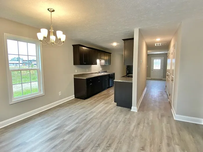 122 Pinecrest Cir W #A — Photo 3