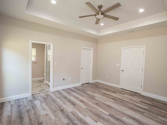 2nd image of 1806 Garden Villa Dr SE
